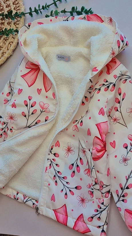 بارونی دخترانه طرح پاپیون جنس مموری ضدآب درجه ۱